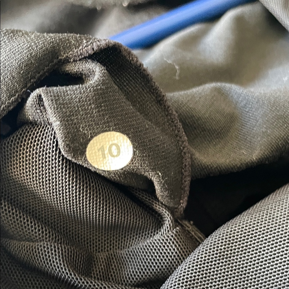 lululemon‎ athletica Black Racerback Tank Top - Picture 5 of 7